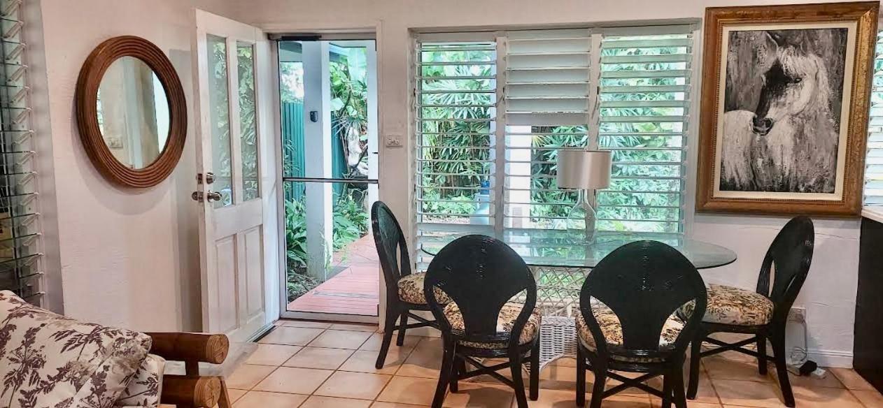Beauty Tiny Walk To Sea Villa พอร์ตดักกลาส ภายนอก รูปภาพ